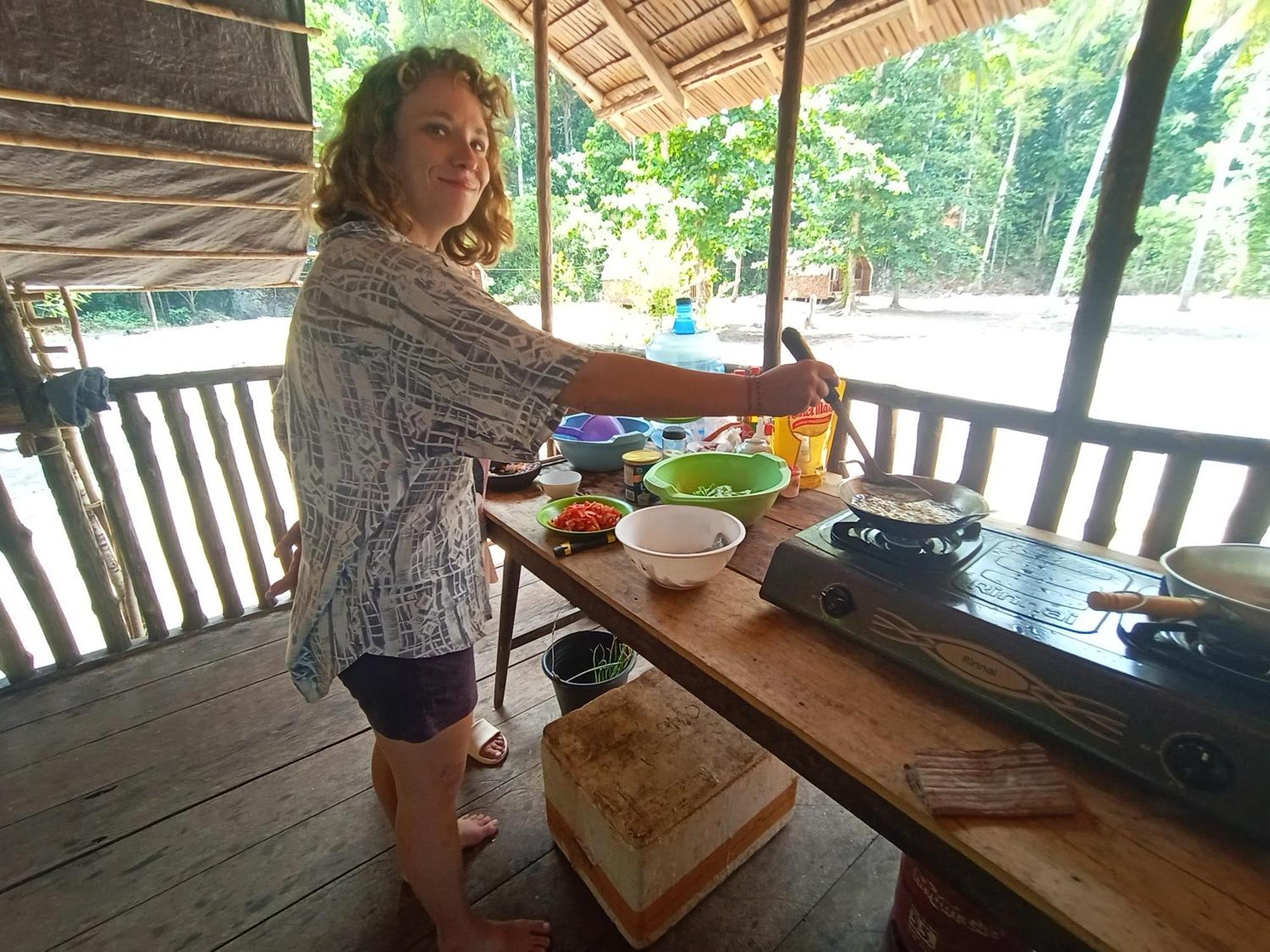 Kalemo Beach Bungalow Hotel Batudaka Bagian luar foto